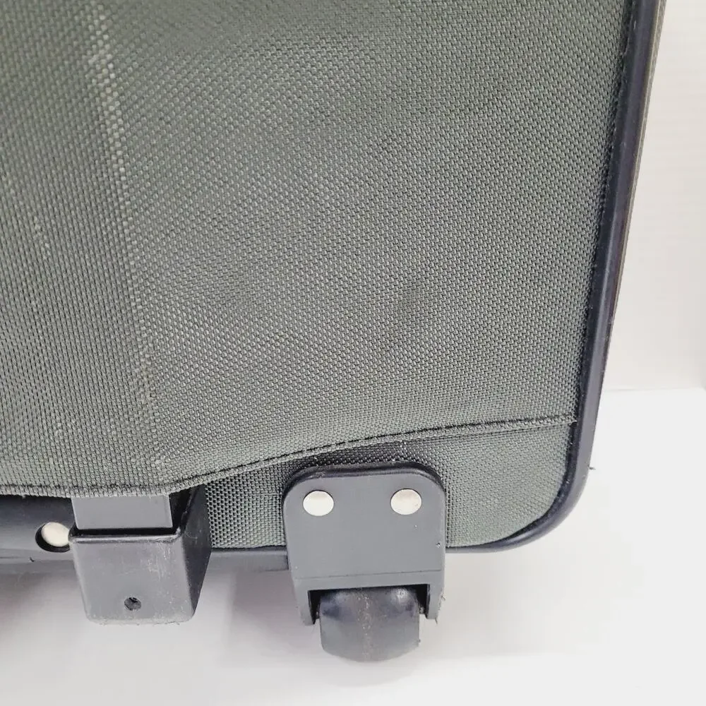 US LUGGAGE NEW YORK Roller Carry On Briefcase 18x12x8 Laptop Gray Outside Zip